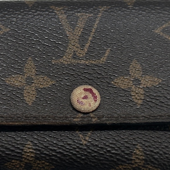 Louis Vuitton 6 Key Holder - Picture 2 of 14